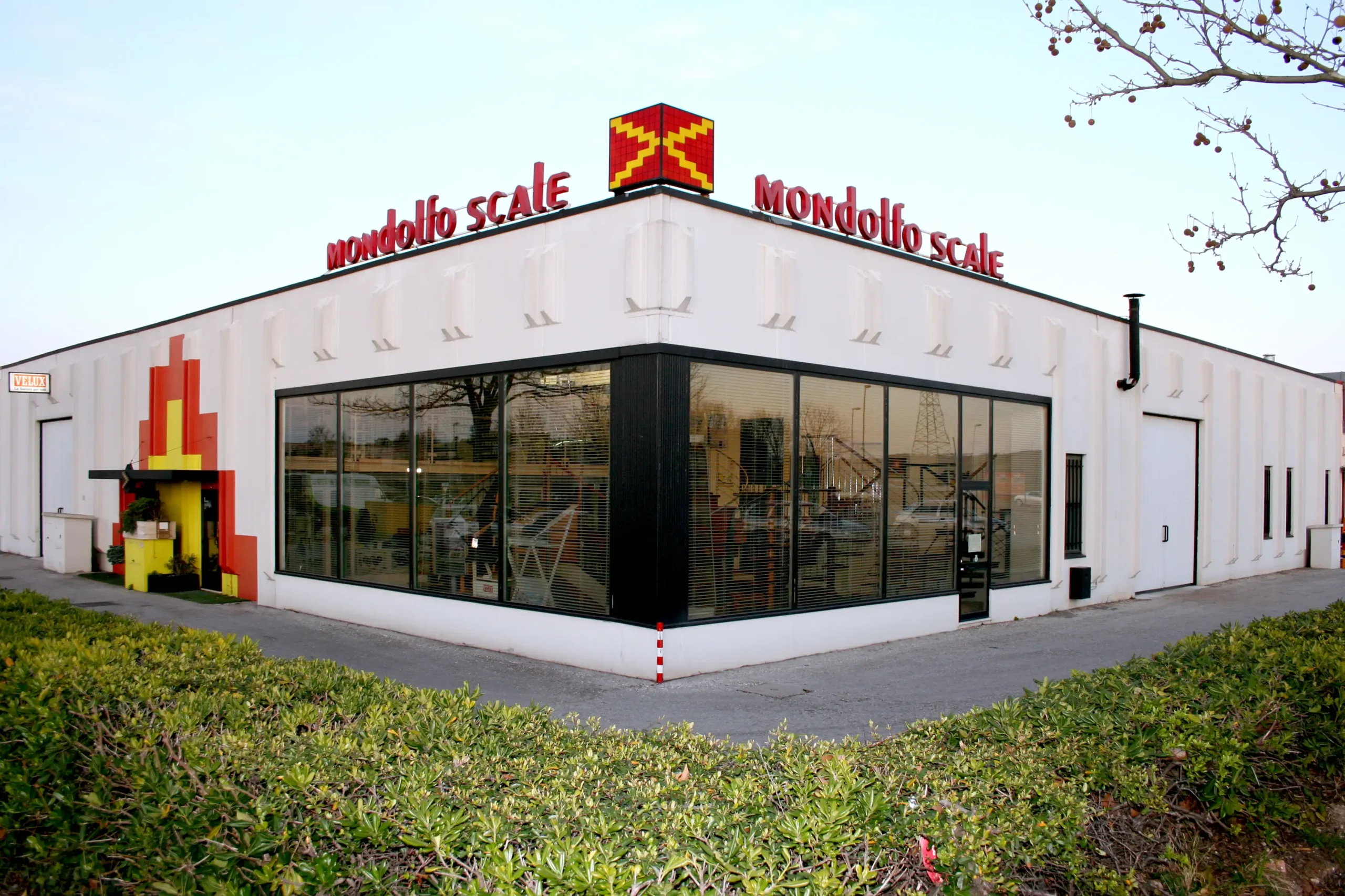 Mondolfo_Scale_esterno copia