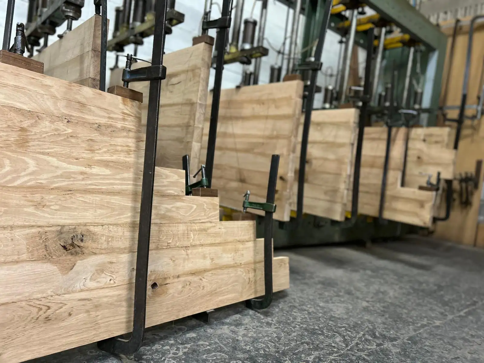 Mondolfo_Scale_falegnameria_6